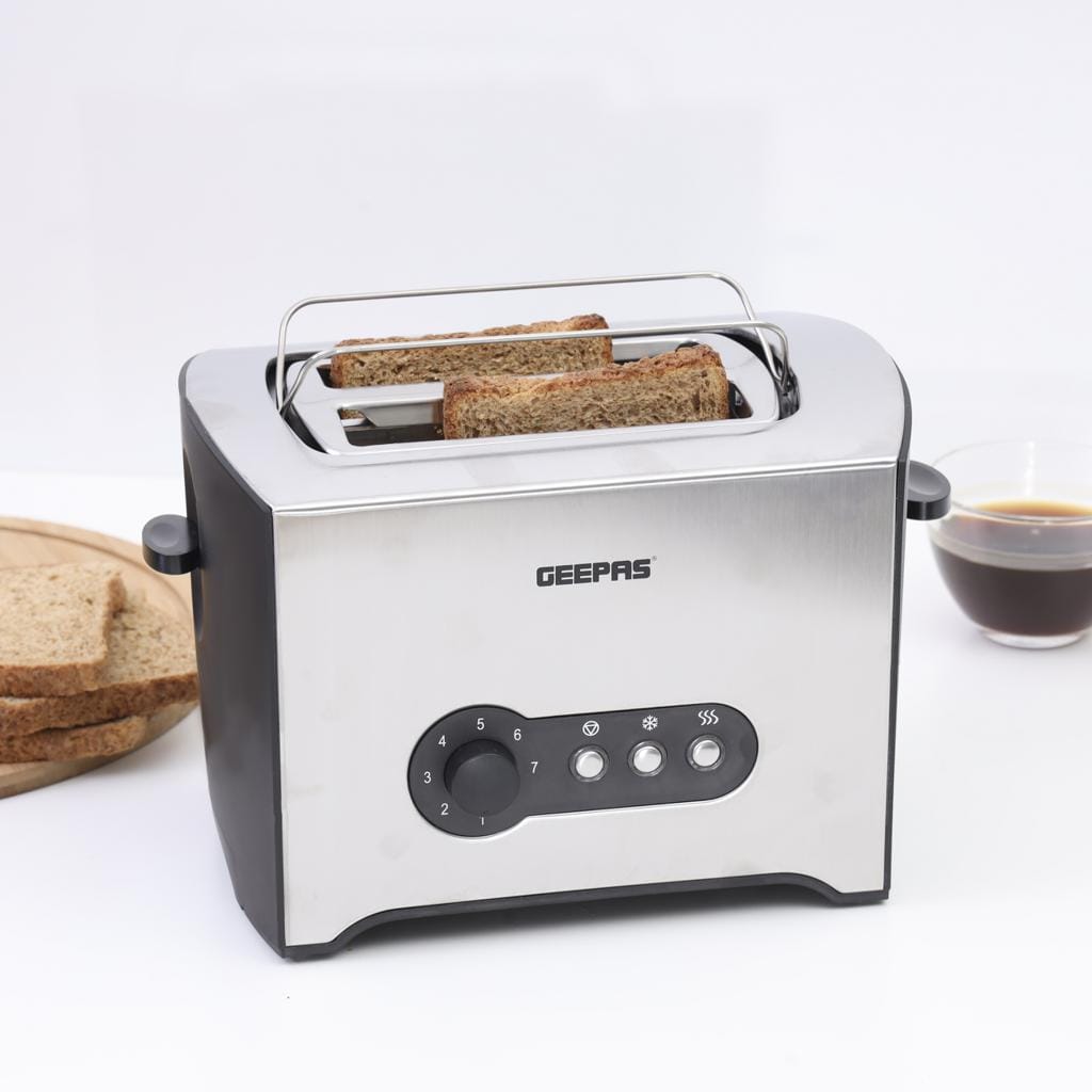 Geepas 2-Slice Bread Toaster, 900W | GBT6152