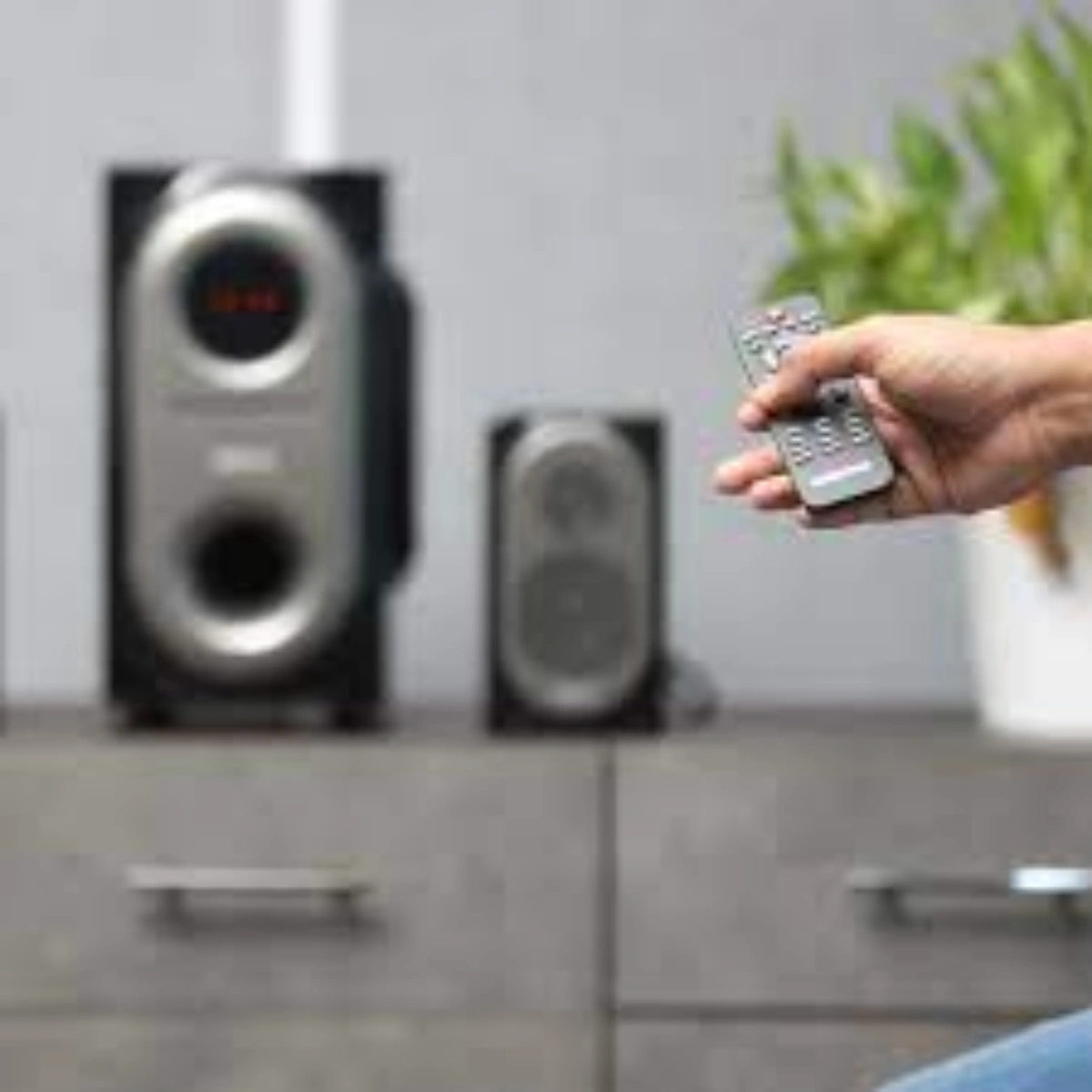 img_01M0SRR77PD5VB7RT27ZRZ9QMD